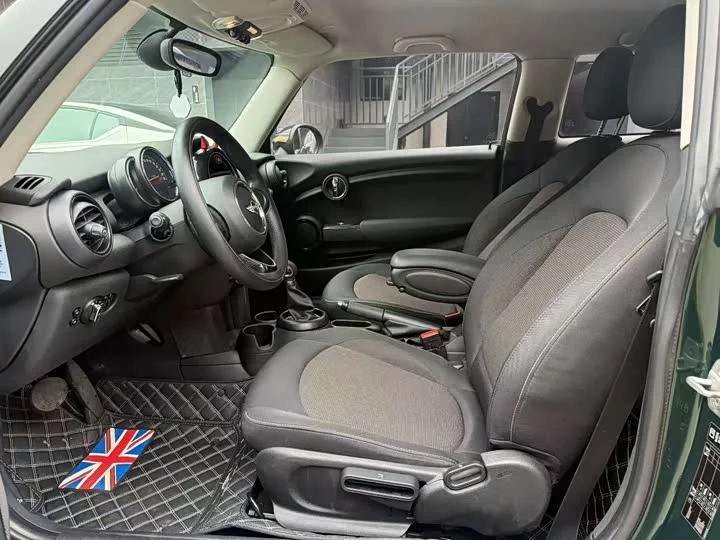MINI 