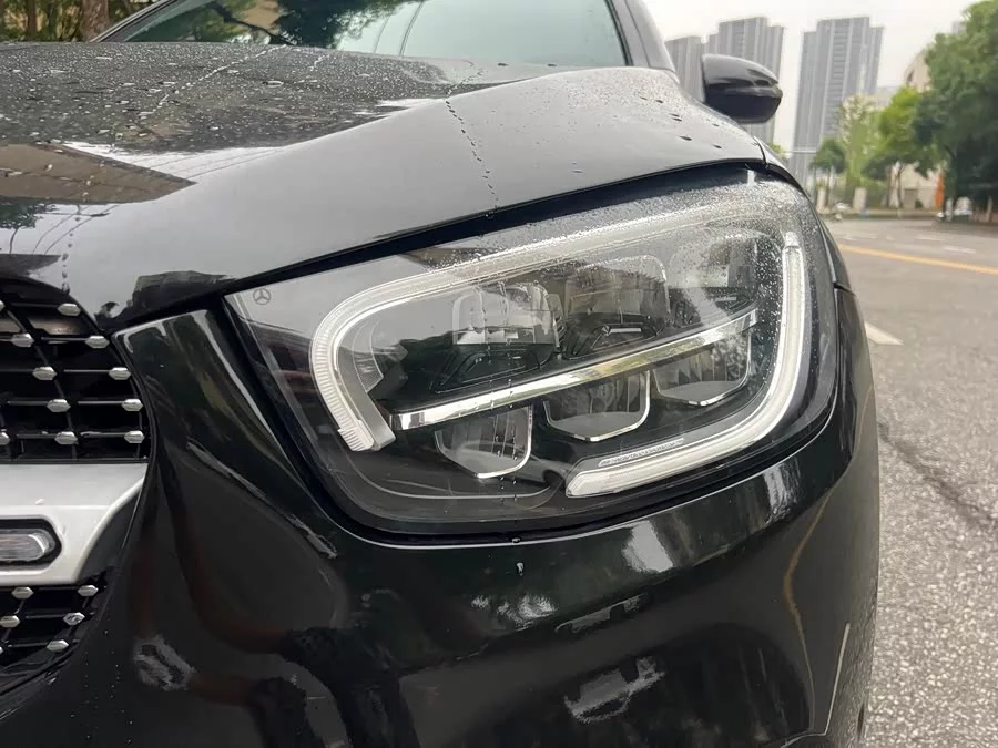 Mercedes Benz GLC