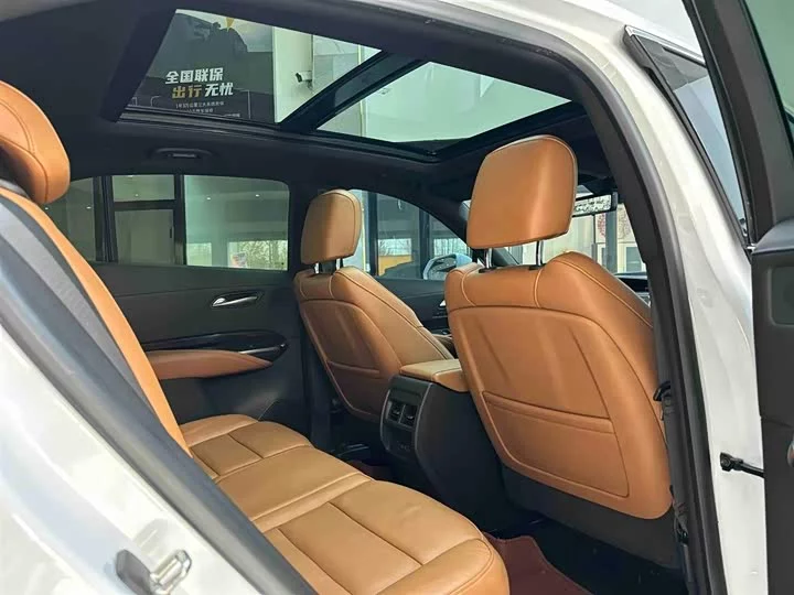 Cadillac XT4