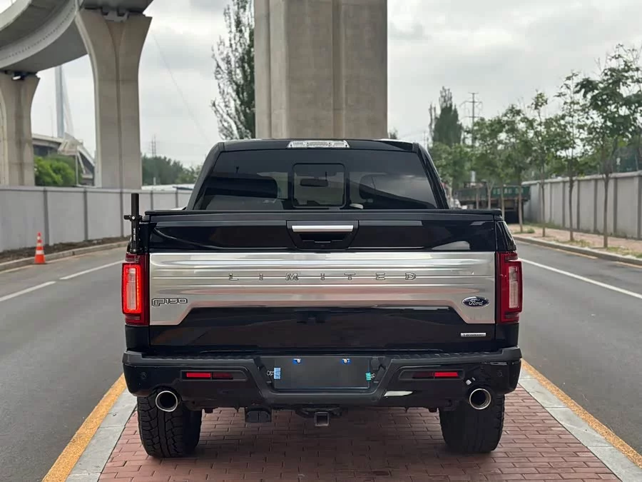 Ford F-150 Raptor