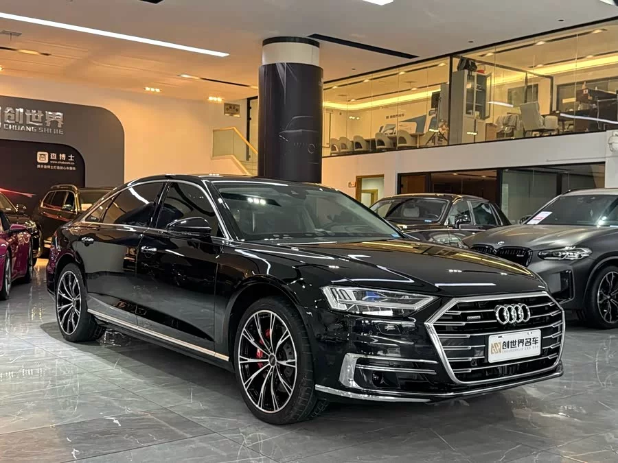Audi A8