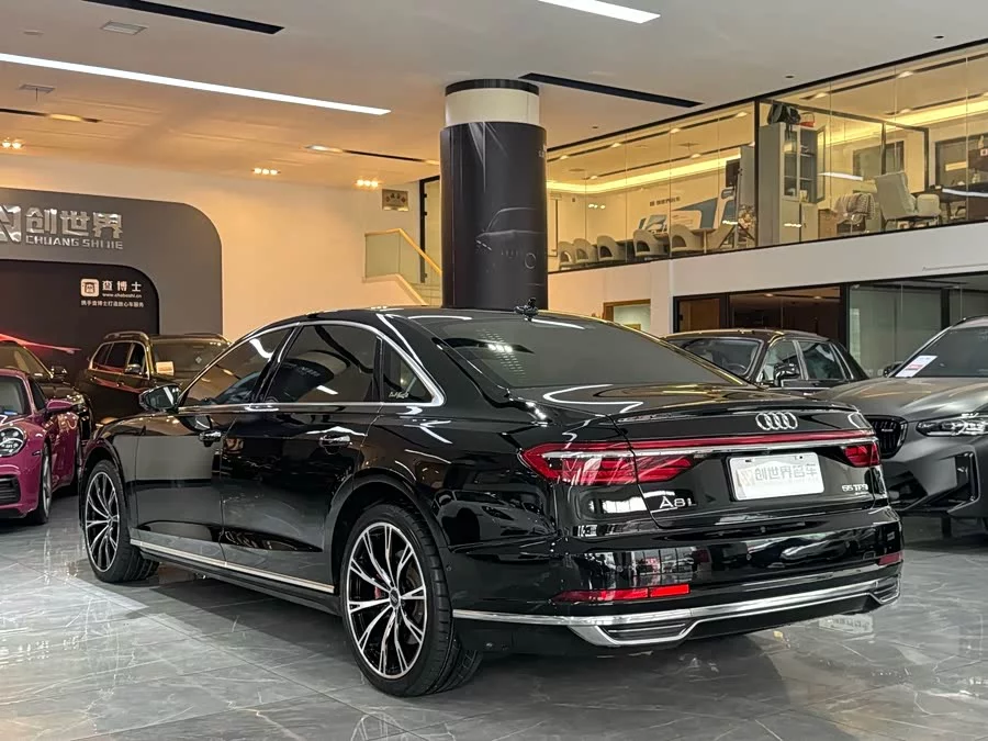 Audi A8