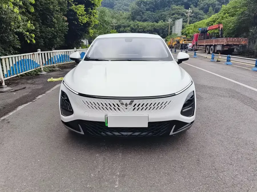 Wuling Starlight