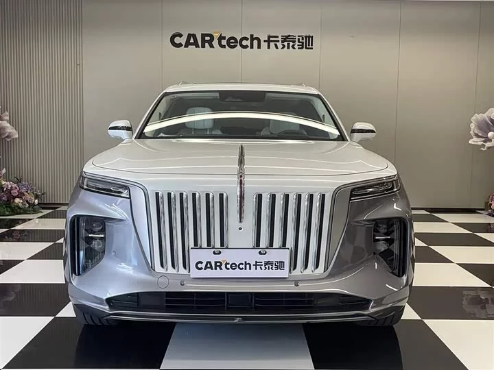Hongqi E-HS9