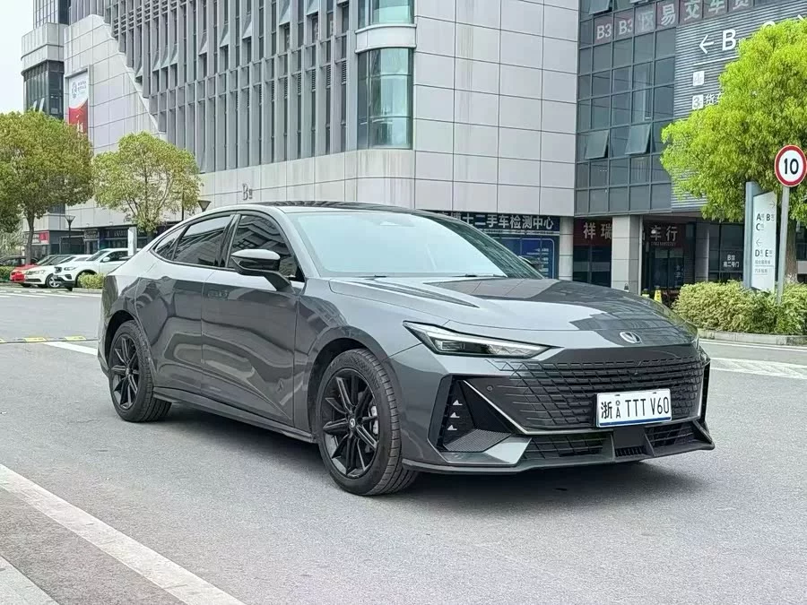 Changan UNI-V