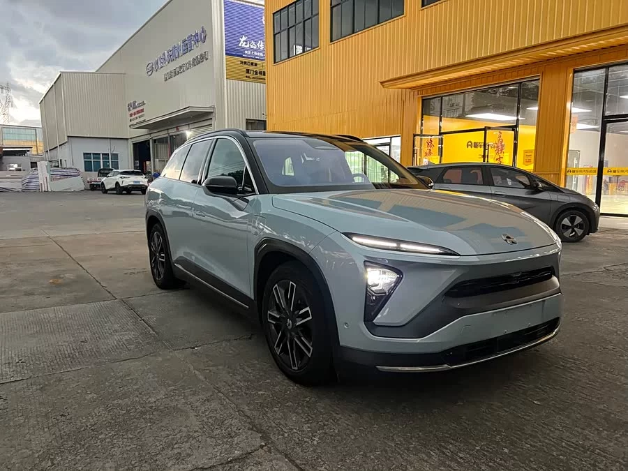 NIO ES6