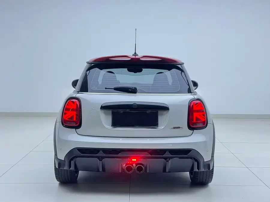 MINI JCW