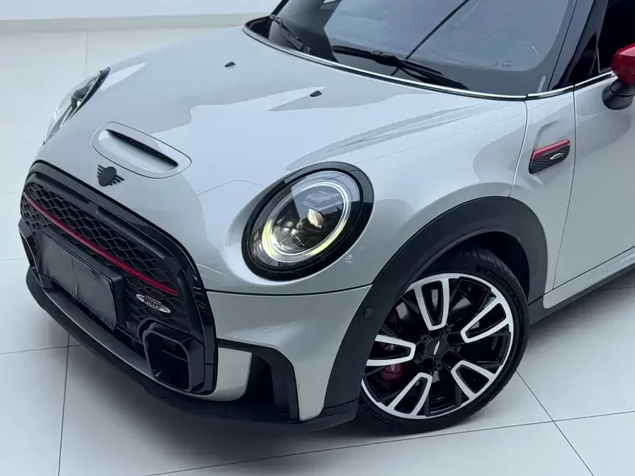 MINI JCW