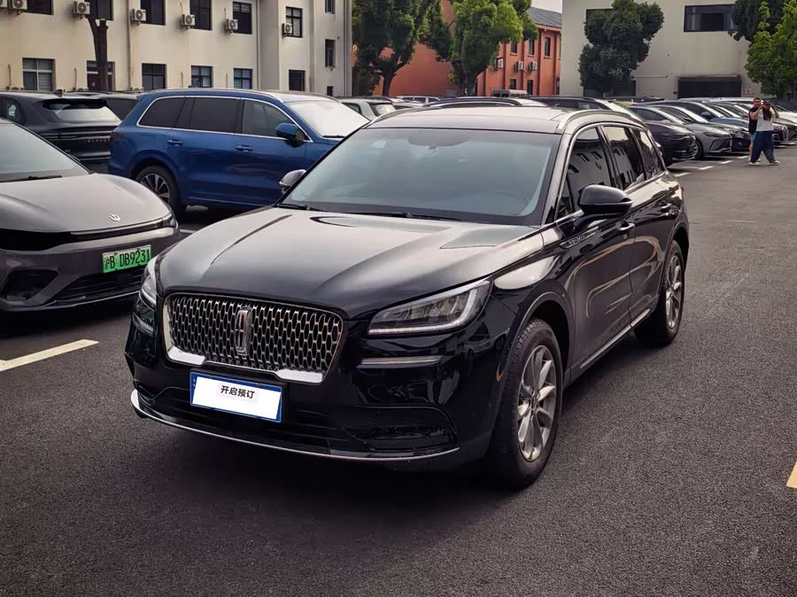 Lincoln Adventurer