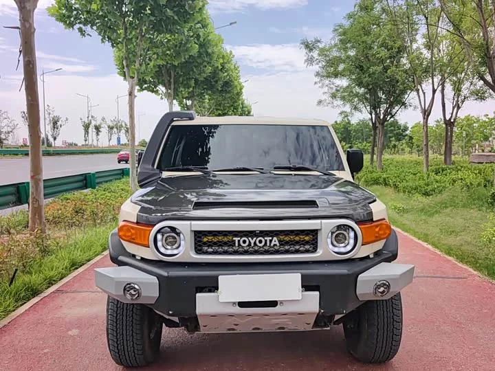 Toyota FJ Cruiser