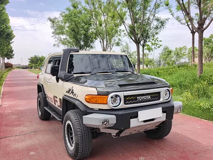 Toyota FJ Cruiser