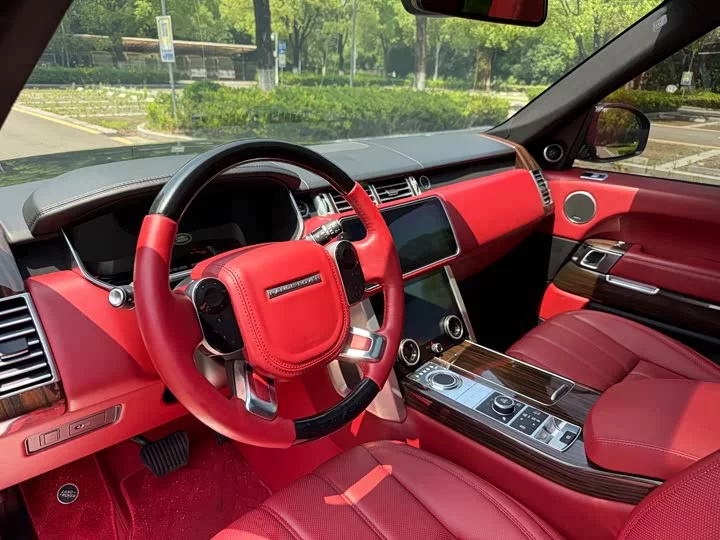 Land Rover range rover