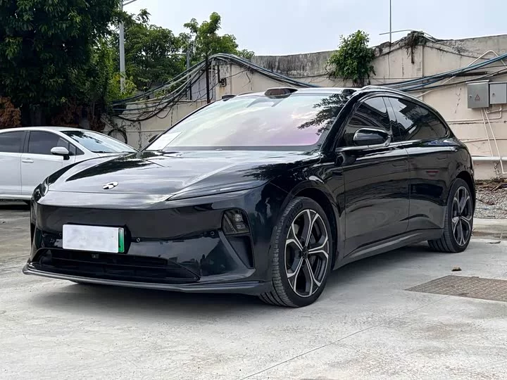 NIO ET5T
