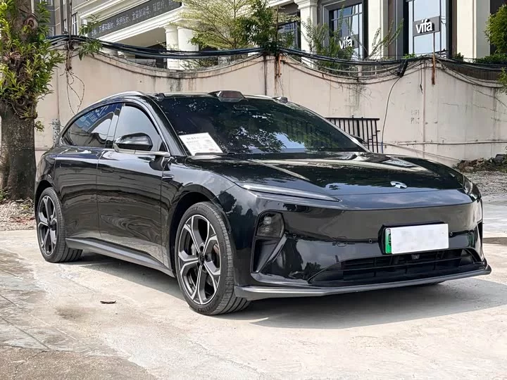 NIO ET5T