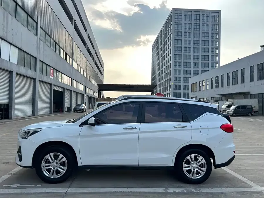 Haval M6