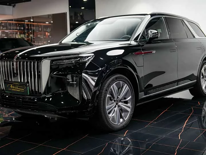 Hongqi E-HS9