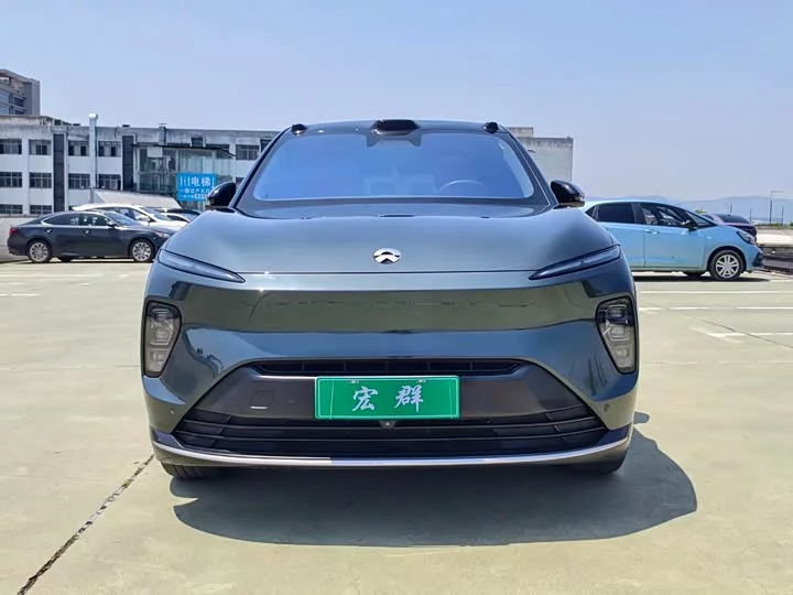 NIO ES8