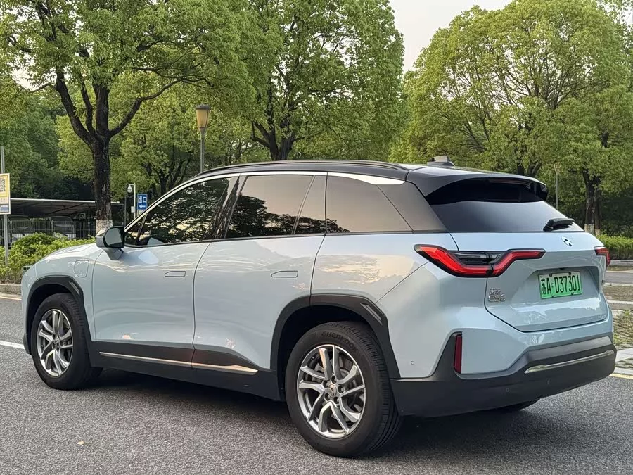 NIO ES6