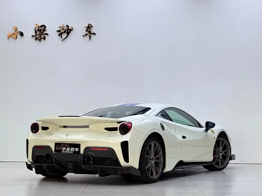 Ferrari 488