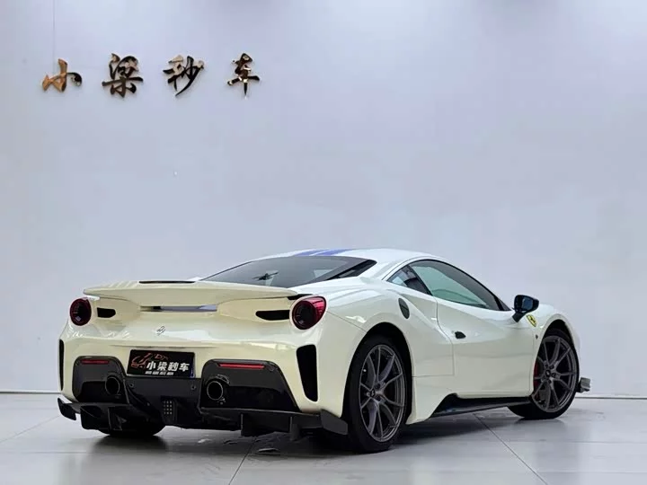 ferrari 488