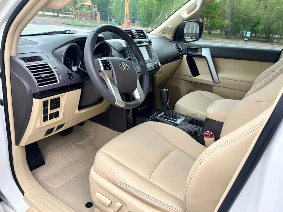 Toyota Prado