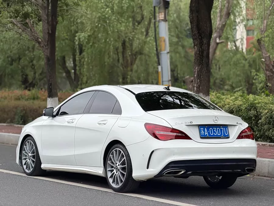 Mercedes-Benz CLA
