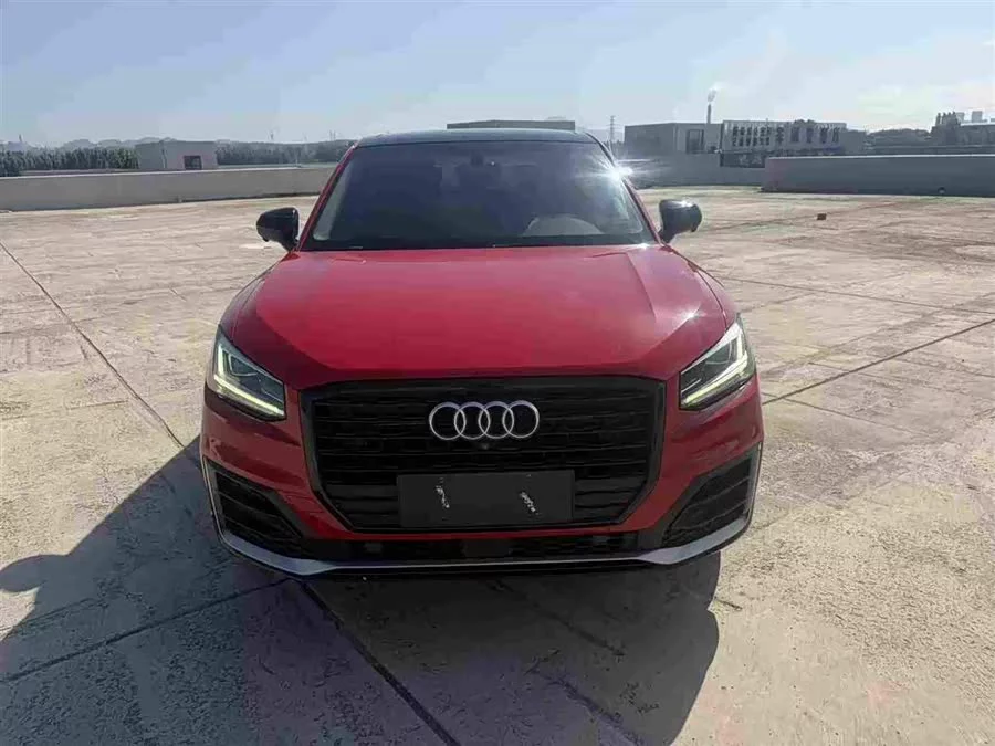 Audi Q2L
