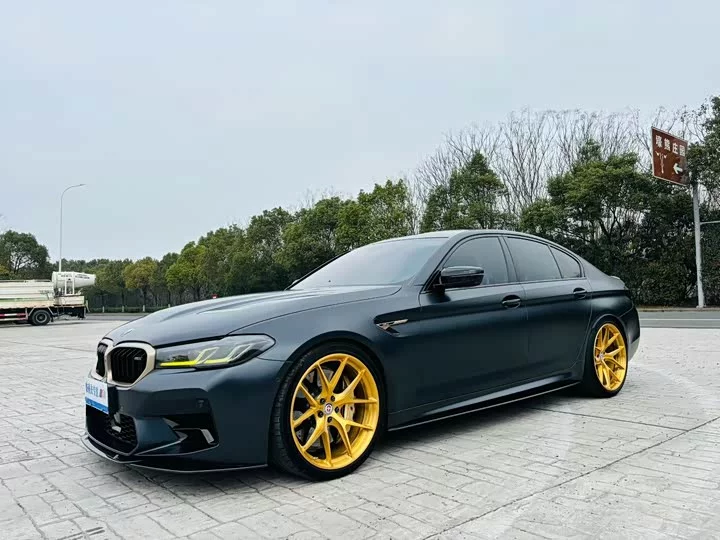 BMW M5