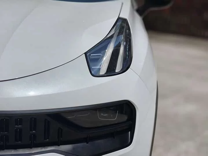Lynk & Co 05