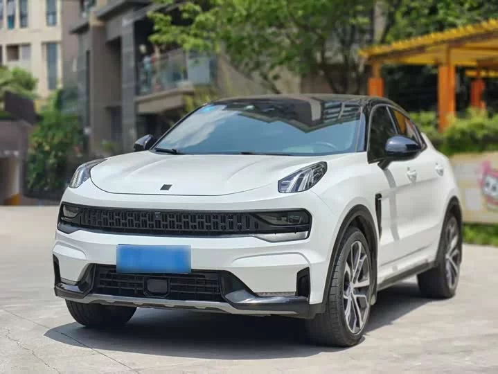 Lynk & Co 05