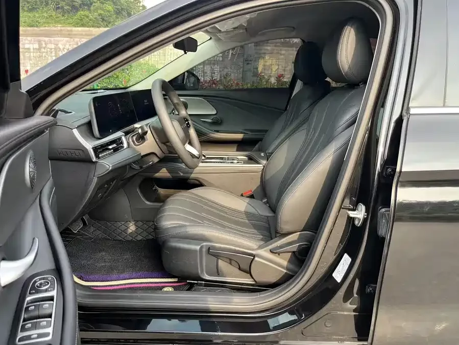 Chery Fengyun A8