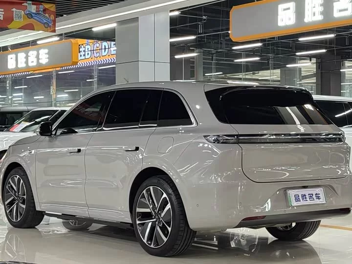 Li Ideal L6