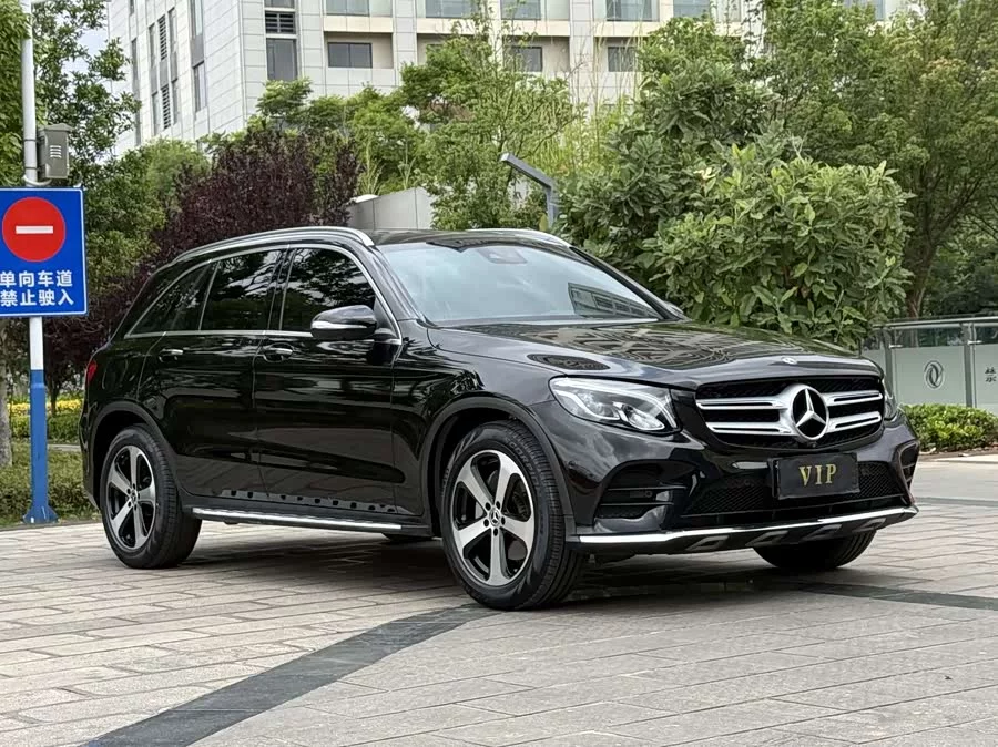 Mercedes Benz GLC