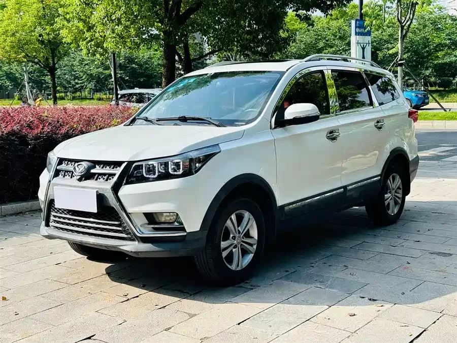 BAIC S3