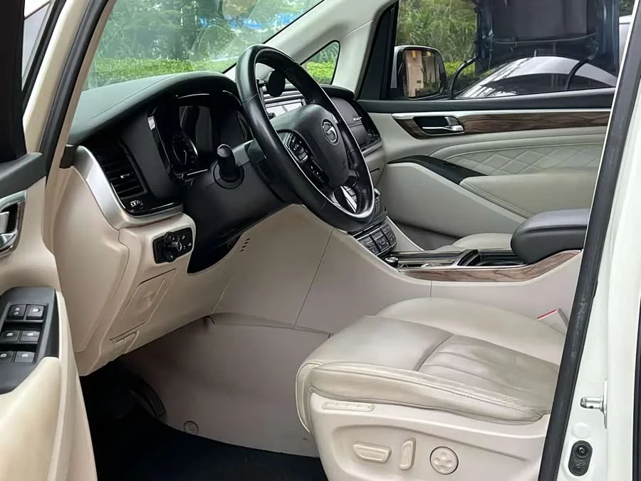 GAC Trumpchi M8