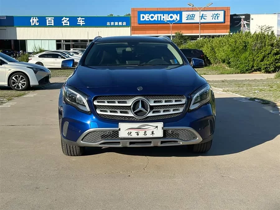 Mercedes Benz GLA