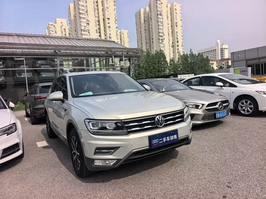 Volkswagen Tiguan L