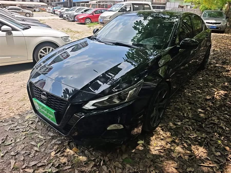 Nissan Teana