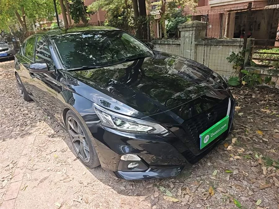 Nissan Teana