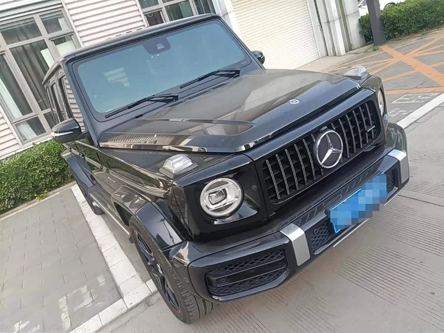 Mercedes Benz G-rated