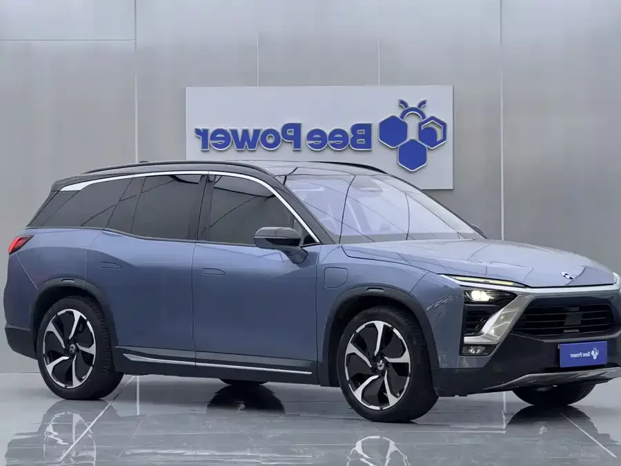 NIO ES8