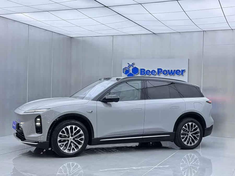 NIO ES6