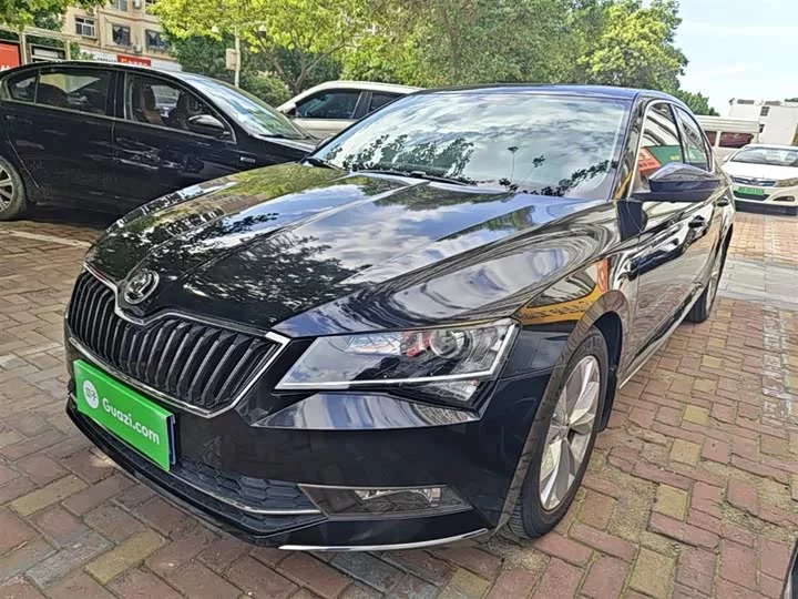 Skoda SuperB