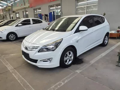 Hyundai Verna RV