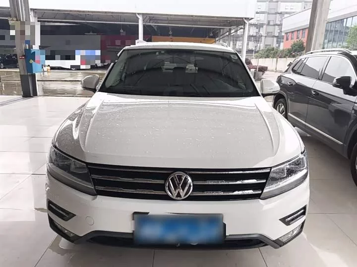Volkswagen Tiguan L