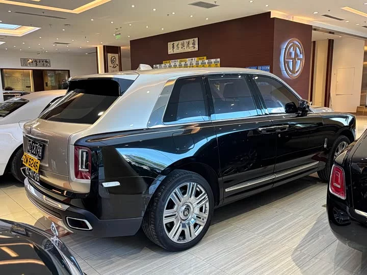 Rolls Royce Cullinan