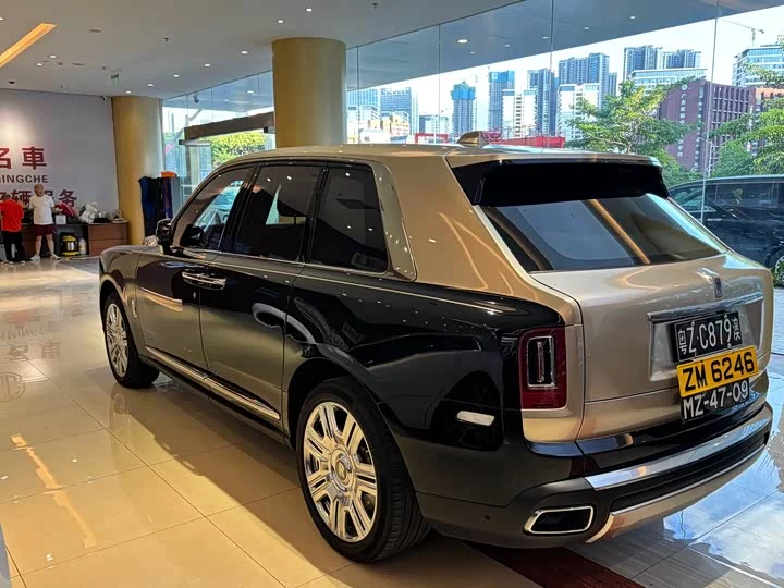 Rolls Royce Cullinan