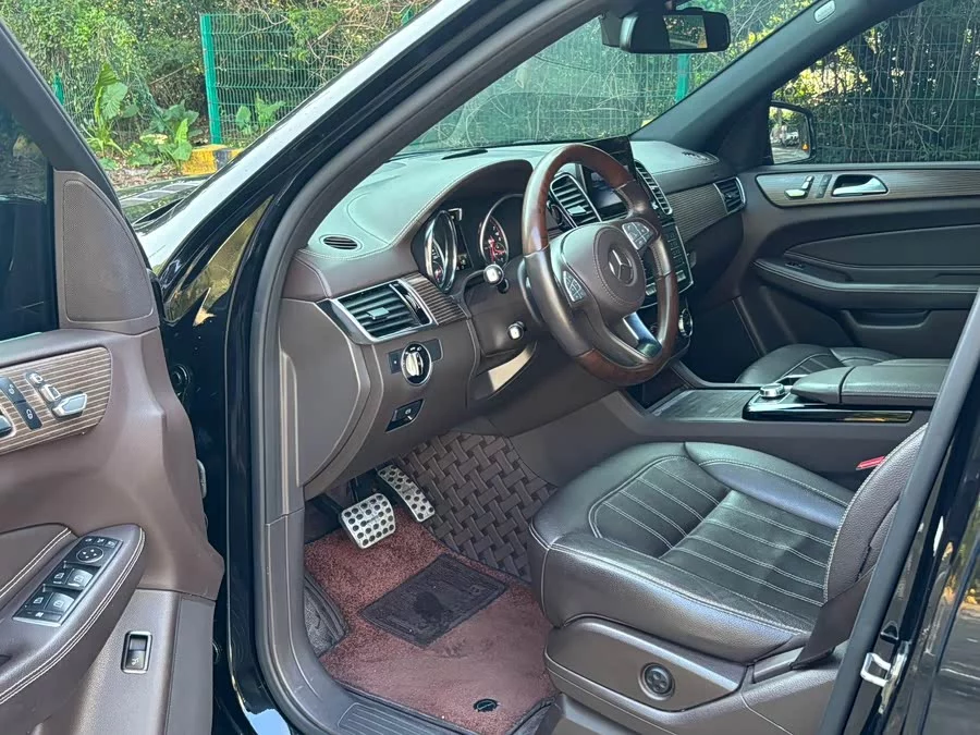 Mercedes Benz GLE (Imported)
