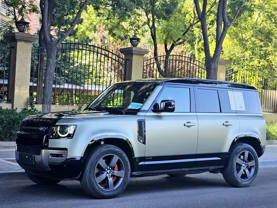 Land Rover guard