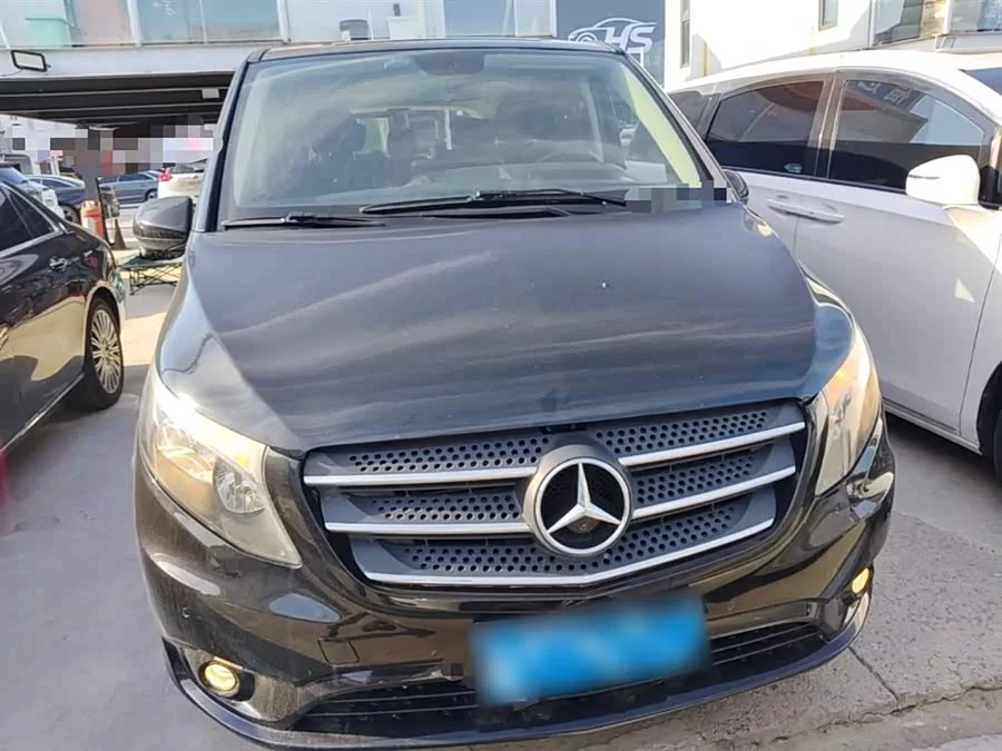 Mercedes Benz Vito